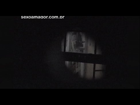 ❤️ Lourinho é secretamente filmado por um voyeur de bairro escondido atrás de tijolos ocos Porno em nós pt-br.xxxgr.ru ❤